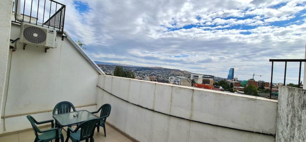 Duplex Apartment In The City Center Tbilisi Eksteriør billede
